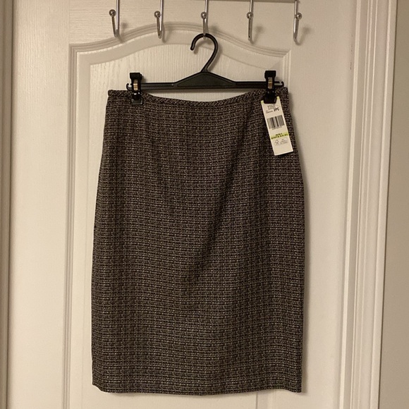 New Le Suit 2pc dress suit size 4 with tag - Picture 3 of 4